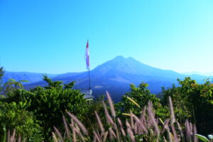 mengapa Bali disebut dewata