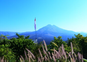 mengapa Bali disebut dewata