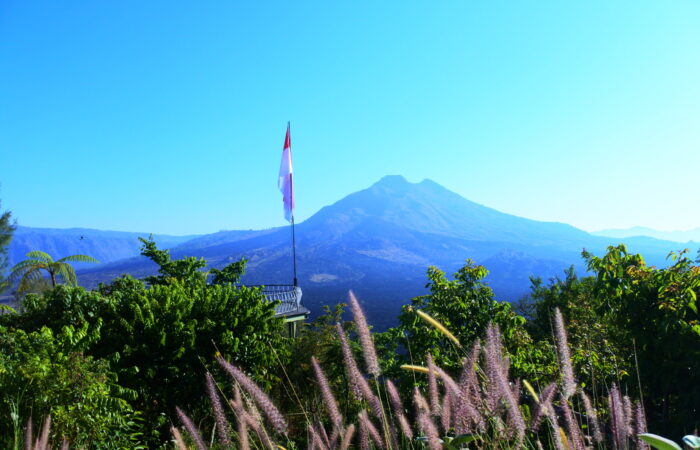 mengapa Bali disebut dewata