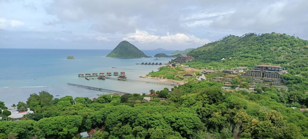 bertemu kembali Sunset Hill Labuan Bajo